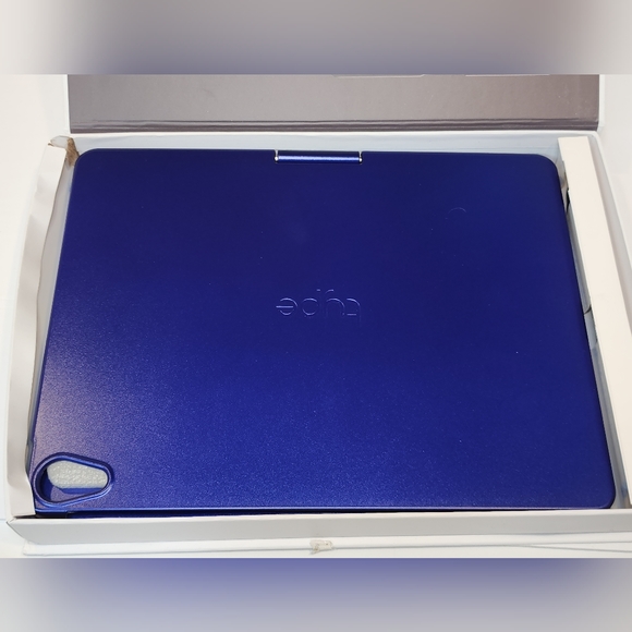 Typecase Touch Wireless Keyboard Case For IPad 11.6 in Screensize Blue - Picture 5 of 8
